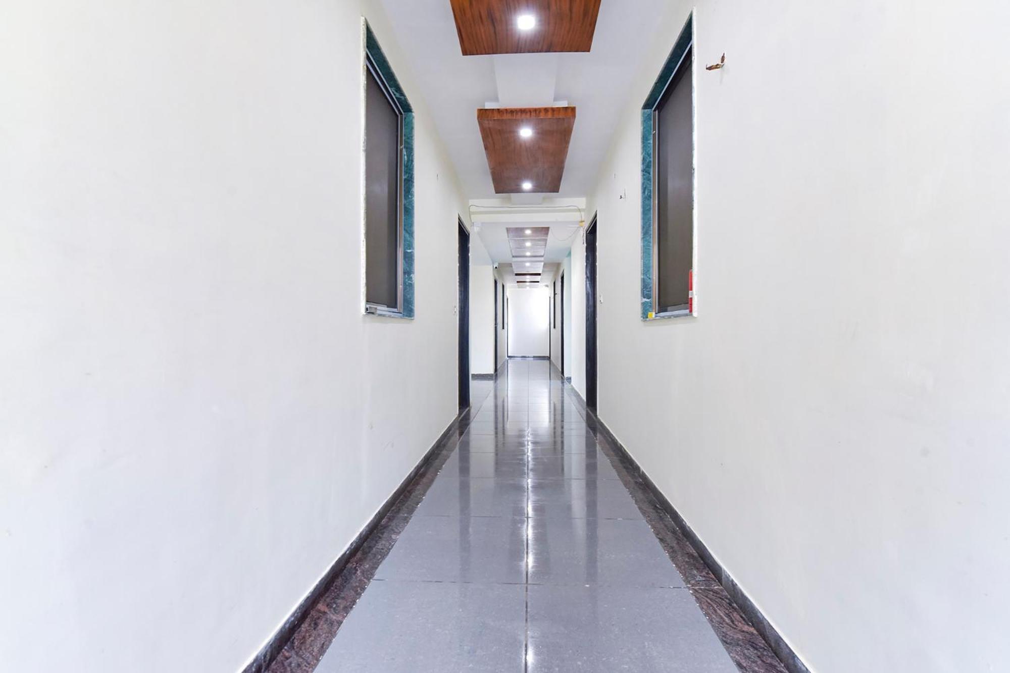 Fabhotel A1 Plaza Αχμπανταμπάντ Εξωτερικό φωτογραφία